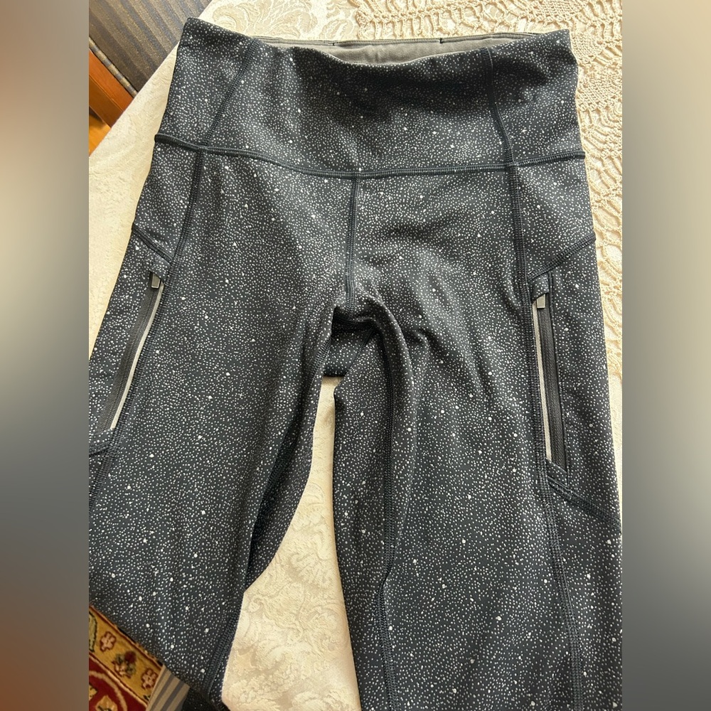 Athleta Rainier Reflective Tights size small